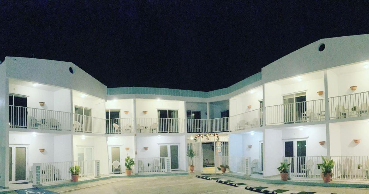Nautilus By La Jamaca Hotels-Downtown La Parguera Lajas Exterior photo